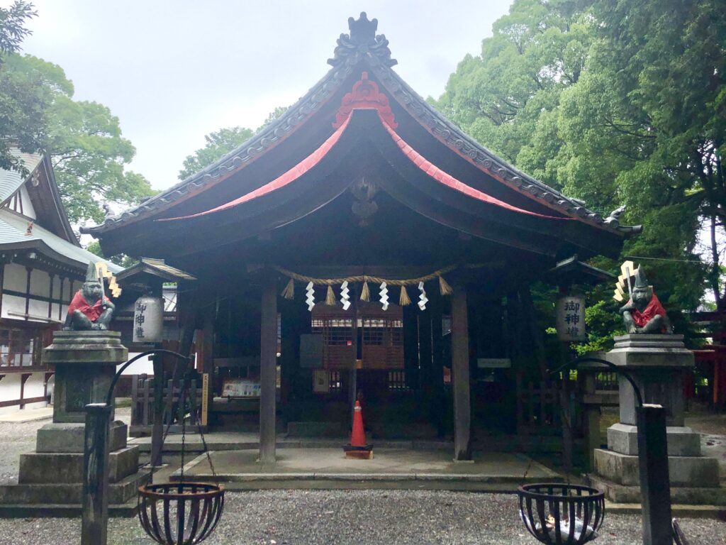 日吉神社の拝殿